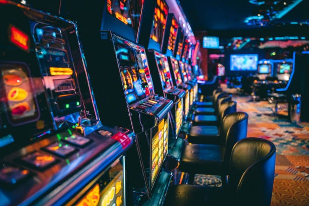 Live dealer tables and sportsbook on manggatoto wap